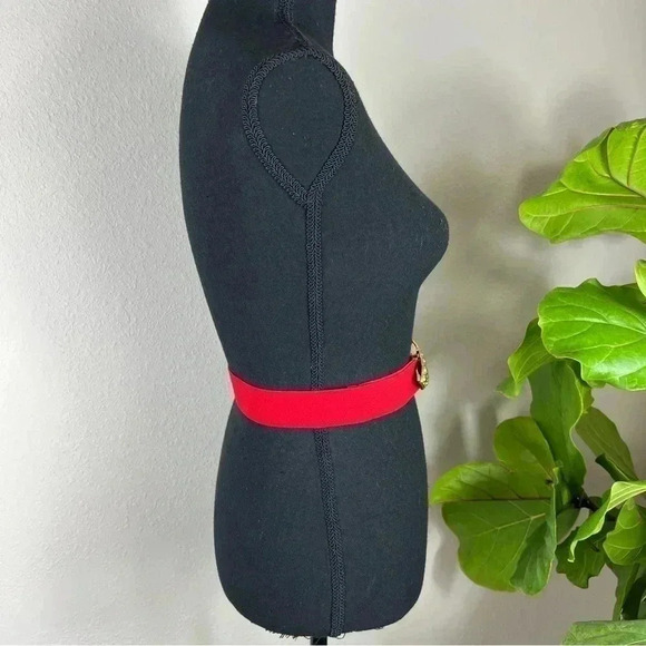 Red Gold Tone Women’s Cinch Belt - Picture 3 of 9